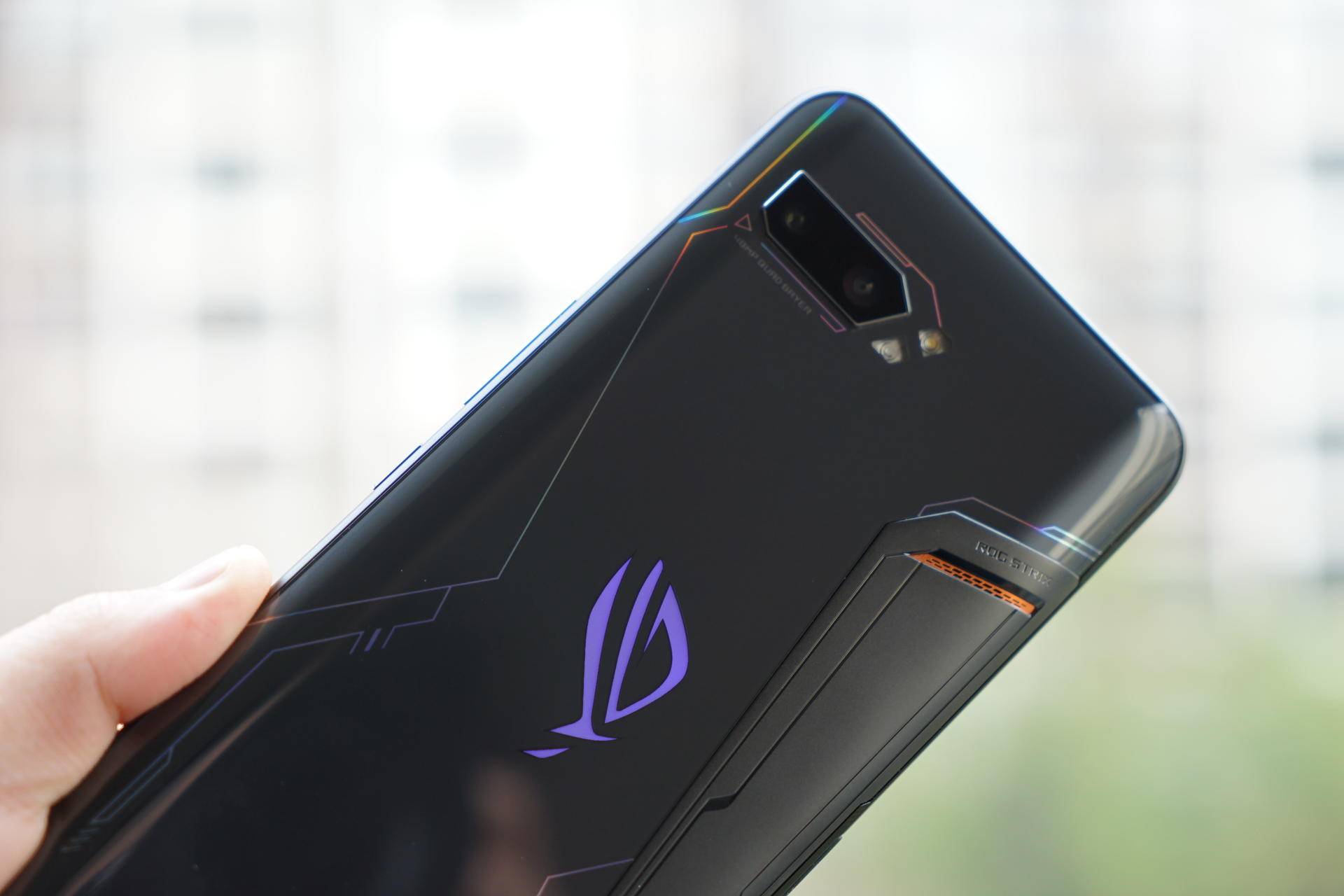 华硕rog2和rogphone2,华硕rog游戏手机2跑分