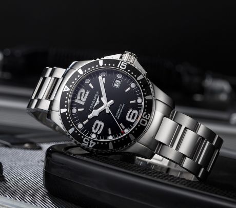 手腕细女生适合戴浪琴哪个系列,年轻人适合戴浪琴什么系列