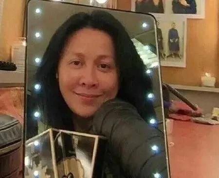 王菲张柏芝刘嘉玲卸妆后照片对比,张柏芝王菲赵薇刘嘉玲