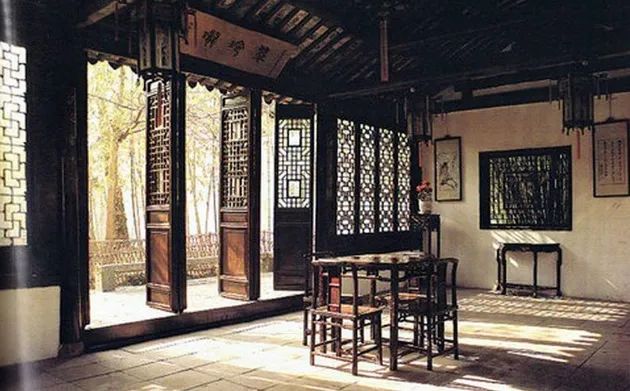 一个家庭的衰败从不好好说话开始,一个家庭走向衰败的三种征兆