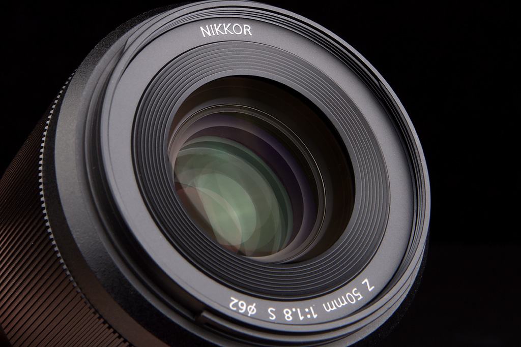 尼康z卡口35mmf1.8评测全画幅,尼康z50买铭匠50mmf1.2还是1.8