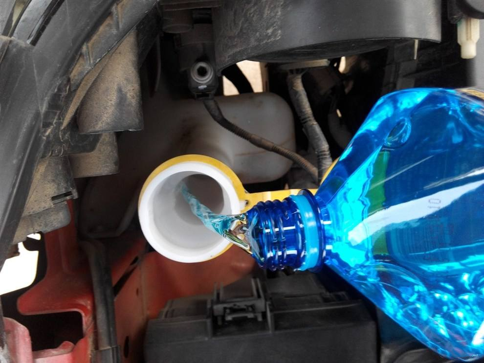 汽车水箱没水加水有哪些危险,怎么知道汽车水箱有没有水