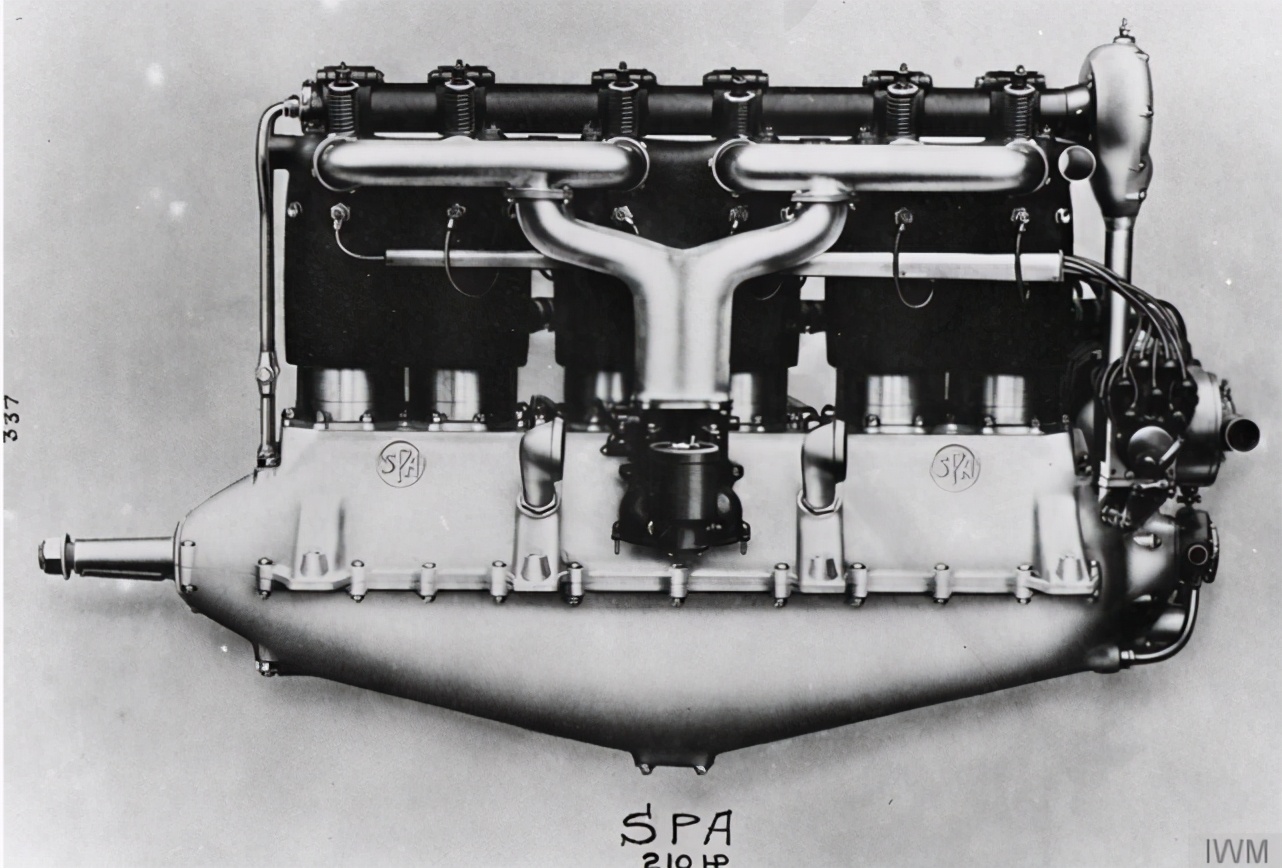 最讲武德意大利！设计画风让人啼笑皆非，还造步行坦克，脑洞太大