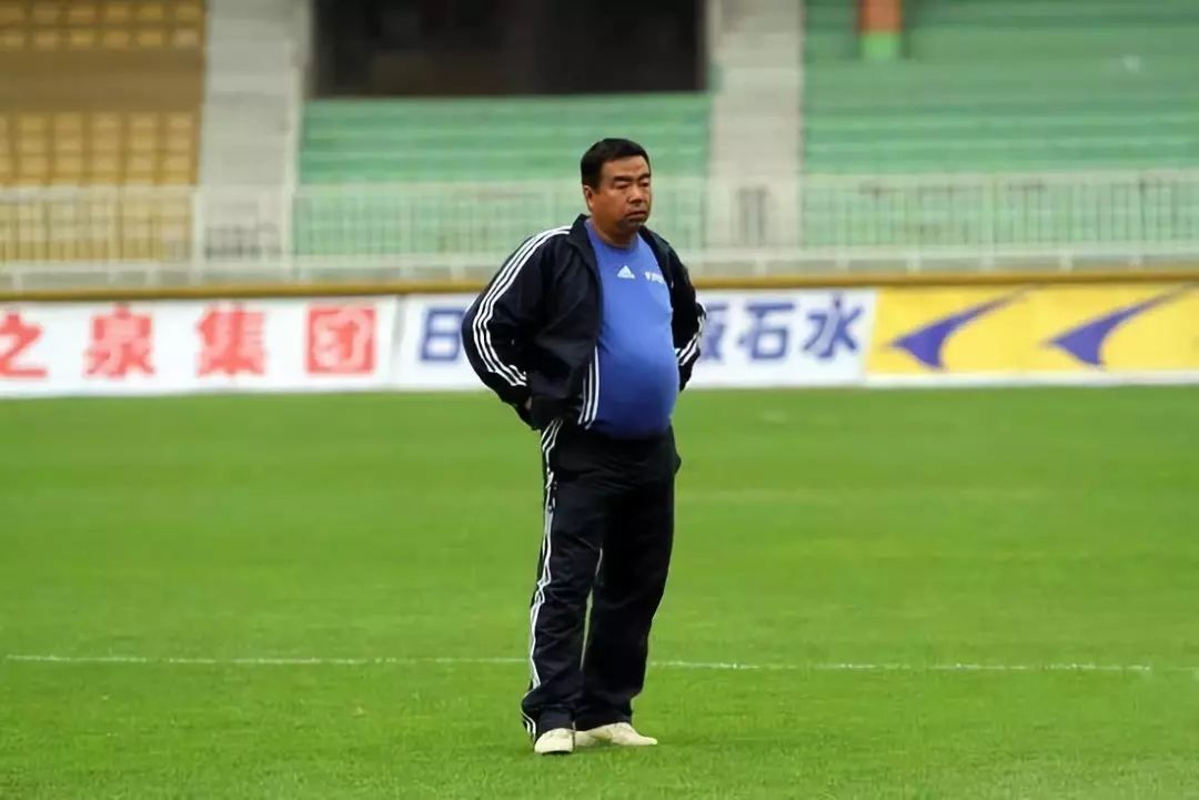 7年210场！他在*疆新**足球的功与过，只能留给历史去评述了