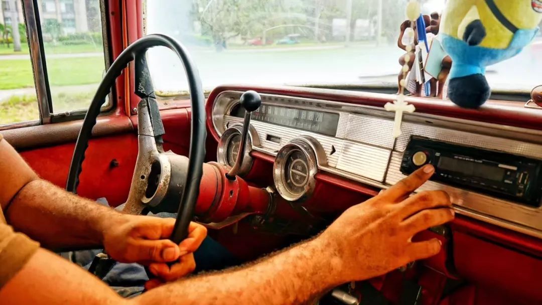 美国西海岸(碰撞)古巴哈瓦那