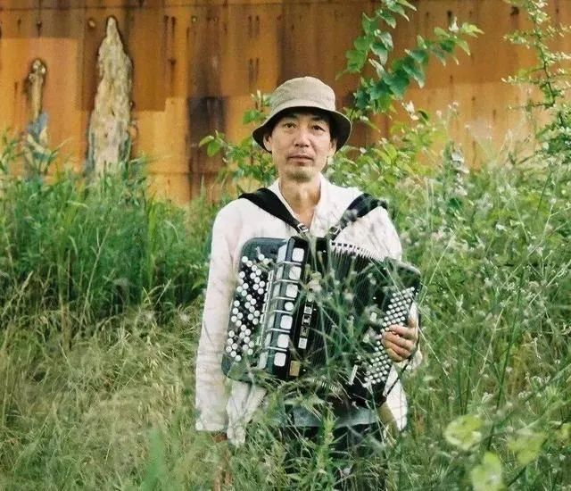 铃木常思的歌曲,铃木常吉思的歌曲