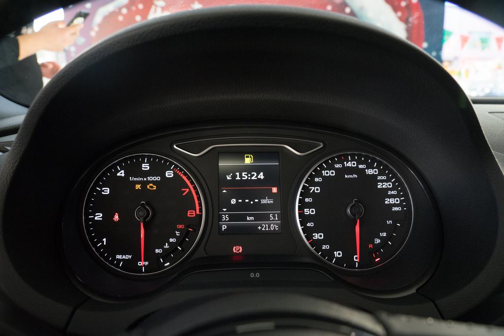 奥迪a3百公里加速实测1.8t,2015年奥迪a3小钢炮