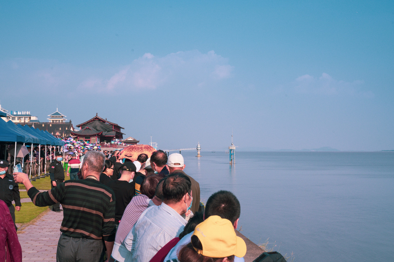 不仅仅是皮革,海清潮静——海宁