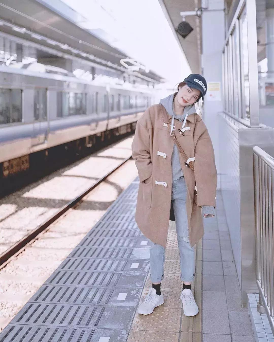 胖妹妹上衣显瘦秋天新款,超显瘦的裤子学生党秋天