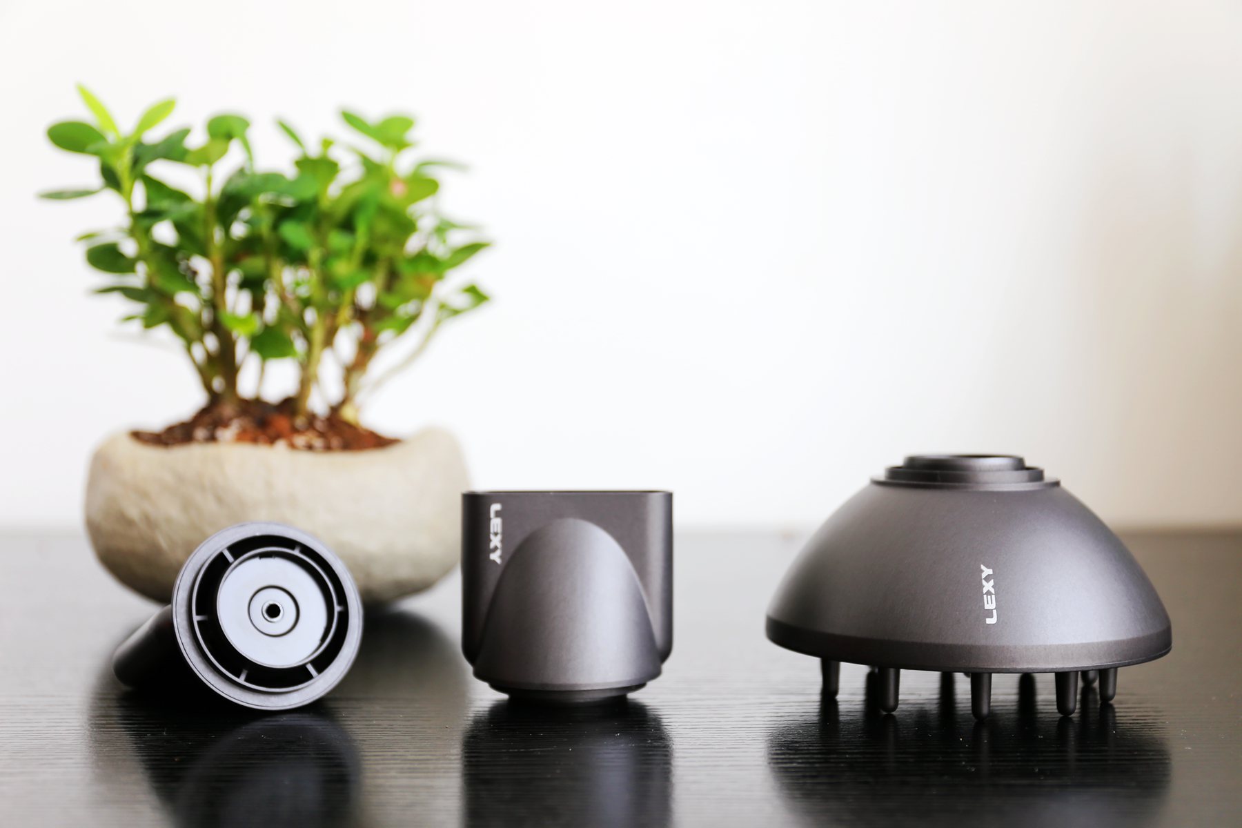 戴森dyson supersonic 吹风机hd08 (戴森吹风机和莱克涡扇吹风机对比)