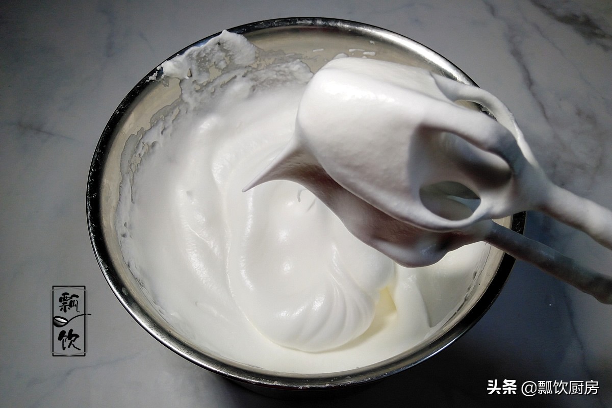 用高筋面粉做蛋糕最简单的方法,低筋面粉怎样做蛋糕更蓬松