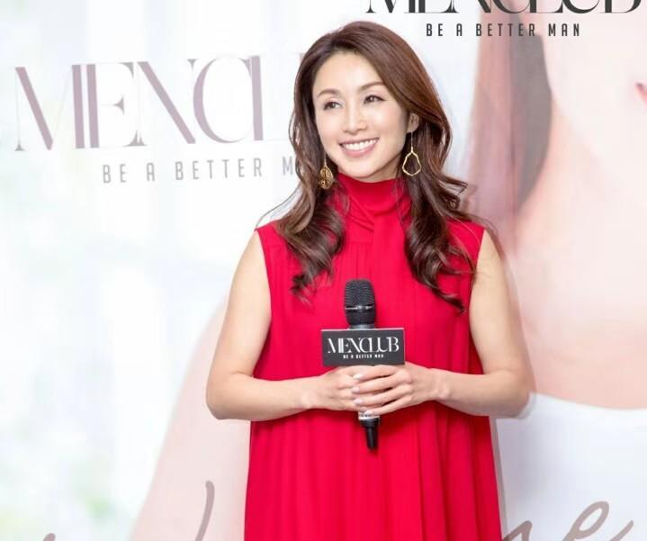 邓丽君和酒井法子谁更火,酒井法子演唱会现场经典完整版