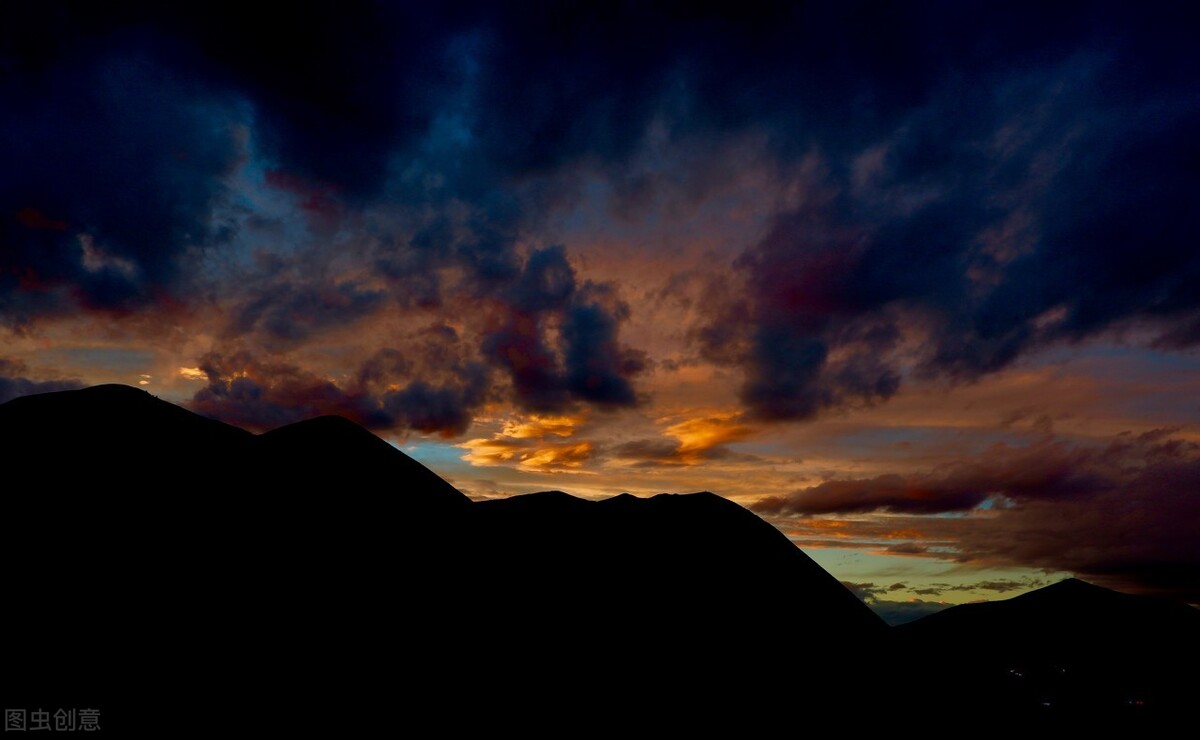 剑,或飘逸,或毁灭,或不战而屈人.....5本剑道流小说推荐