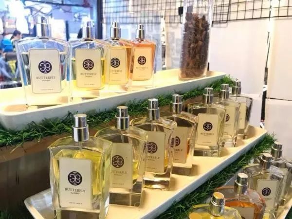 泰国旅游纪念品有啥好吃的,泰国旅游有什么值得送人的