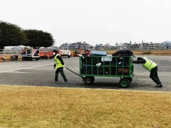 尼泊尔真实的生活现状,尼泊尔背后的真实生活