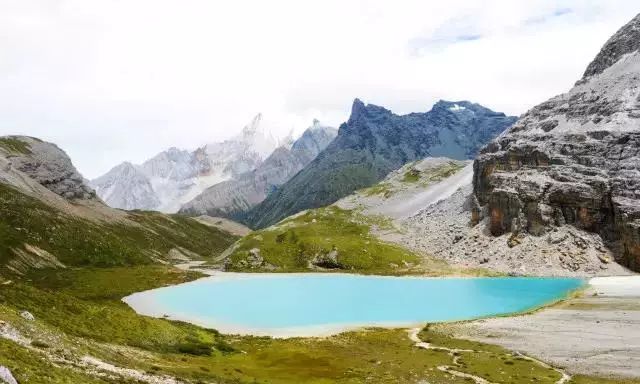 稻城亚丁白云,稻城亚丁风景没有想象中的那么美