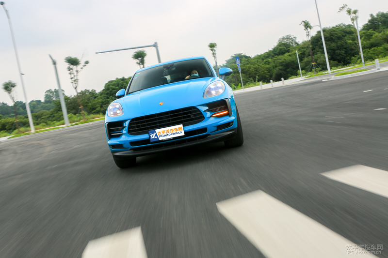 2019款保时捷macans运动suv之选 (2022款保时捷macan s深度试驾2.9t)