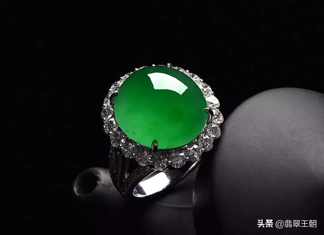 和田玉与缅甸翡翠哪个值钱,世界上哪些国家产翡翠