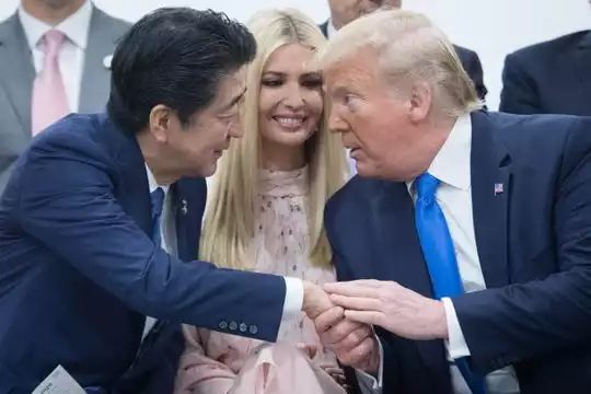 网友气炸！BBC新剧*化丑**中国奶奶！川普女儿“频刷存...