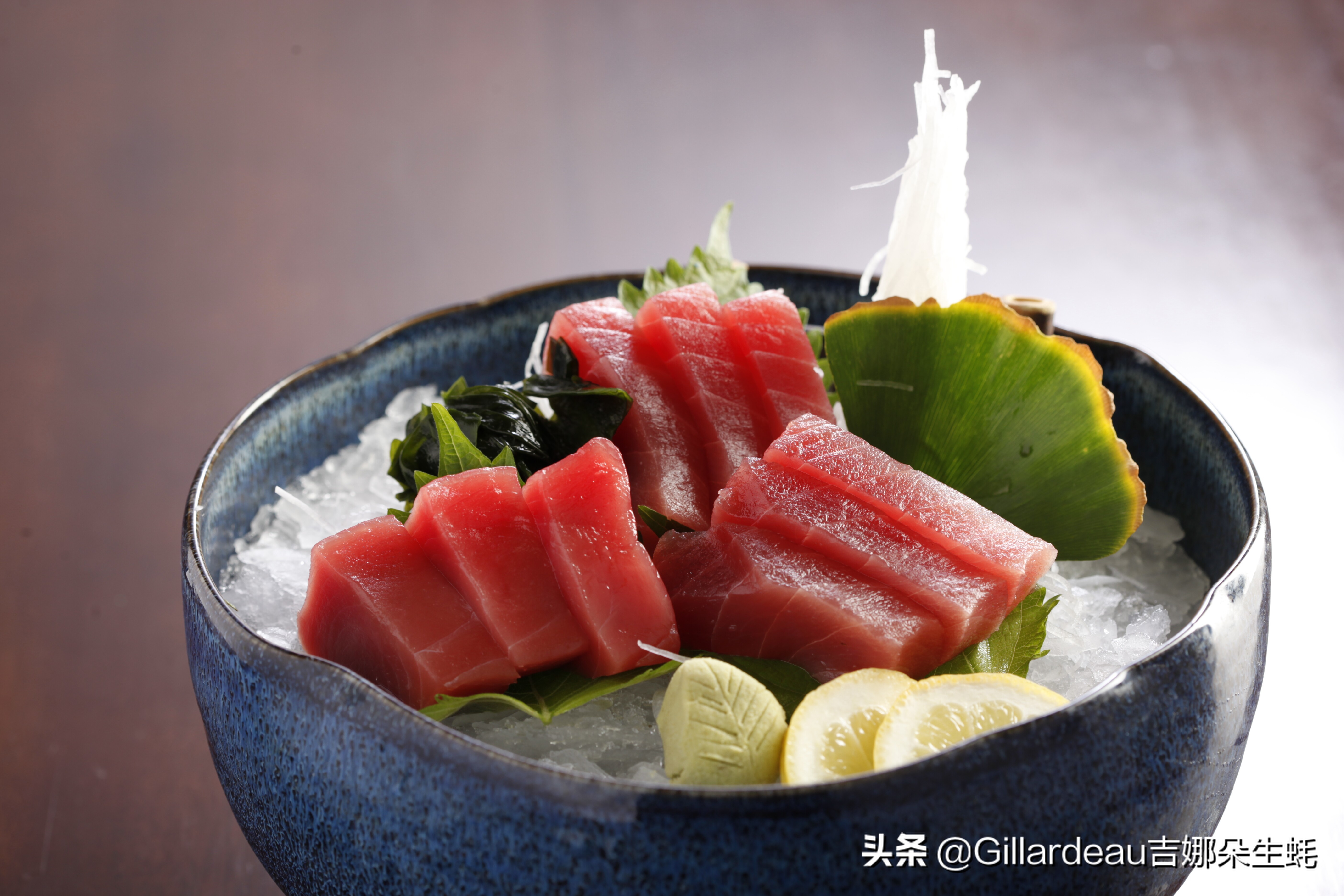 吉娜朵松子料理：在全面营业的日料店里，蚝自由地吃起来