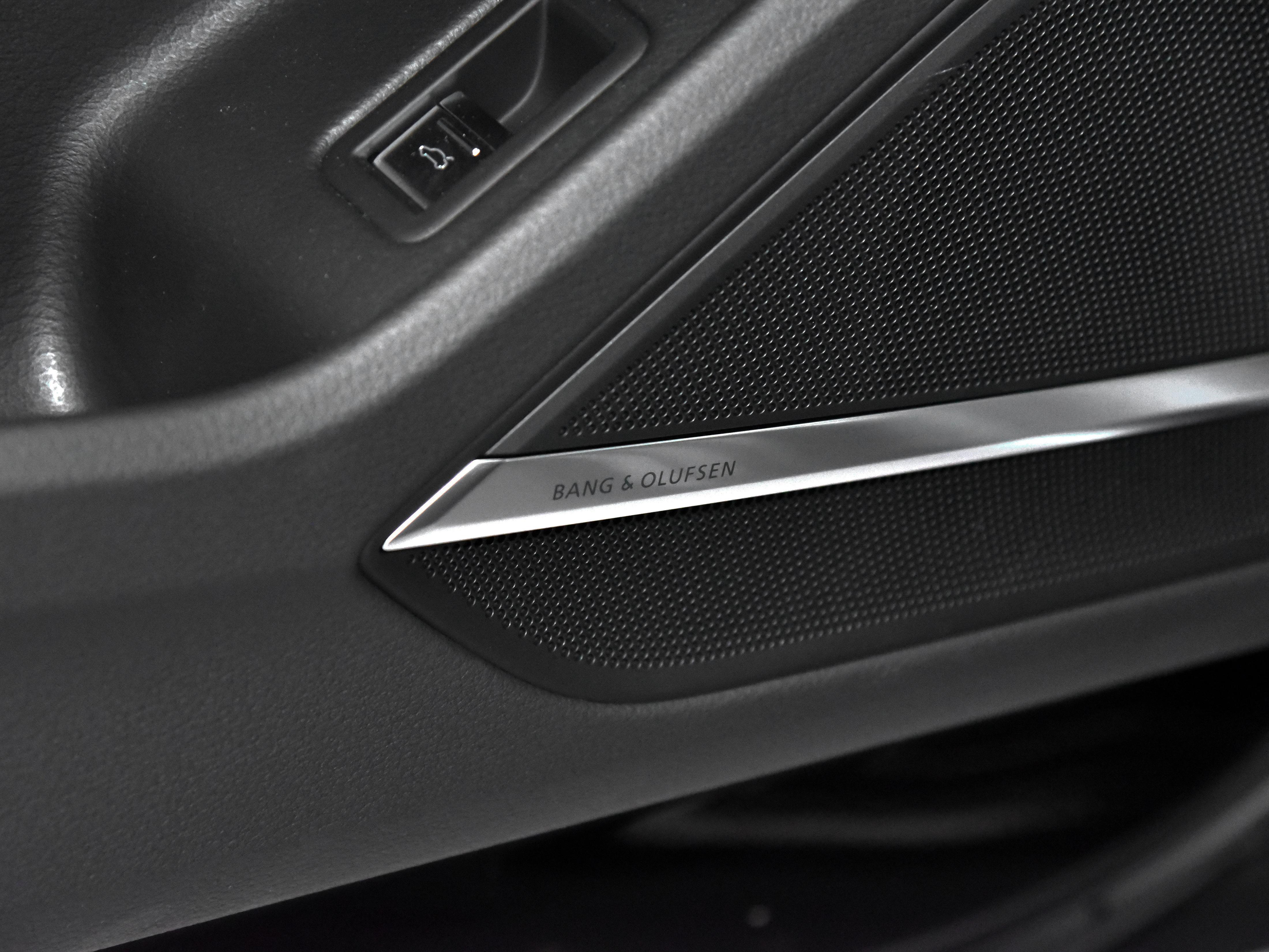 奥迪a8v6发动机,奥迪a8新款3.0t顶配驾乘体验