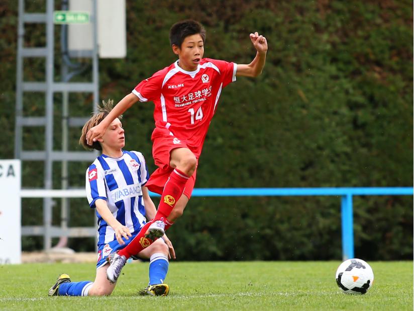 许家印谈恒大青训,许家印恒大训练