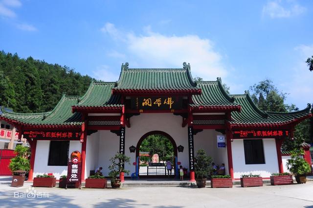 李子柒是四川绵阳平武哪里的人,美食旅游景点推荐博主