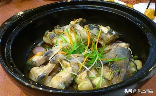 广西桂林阳朔西街小吃天下第一饼,阳朔西街有名小吃