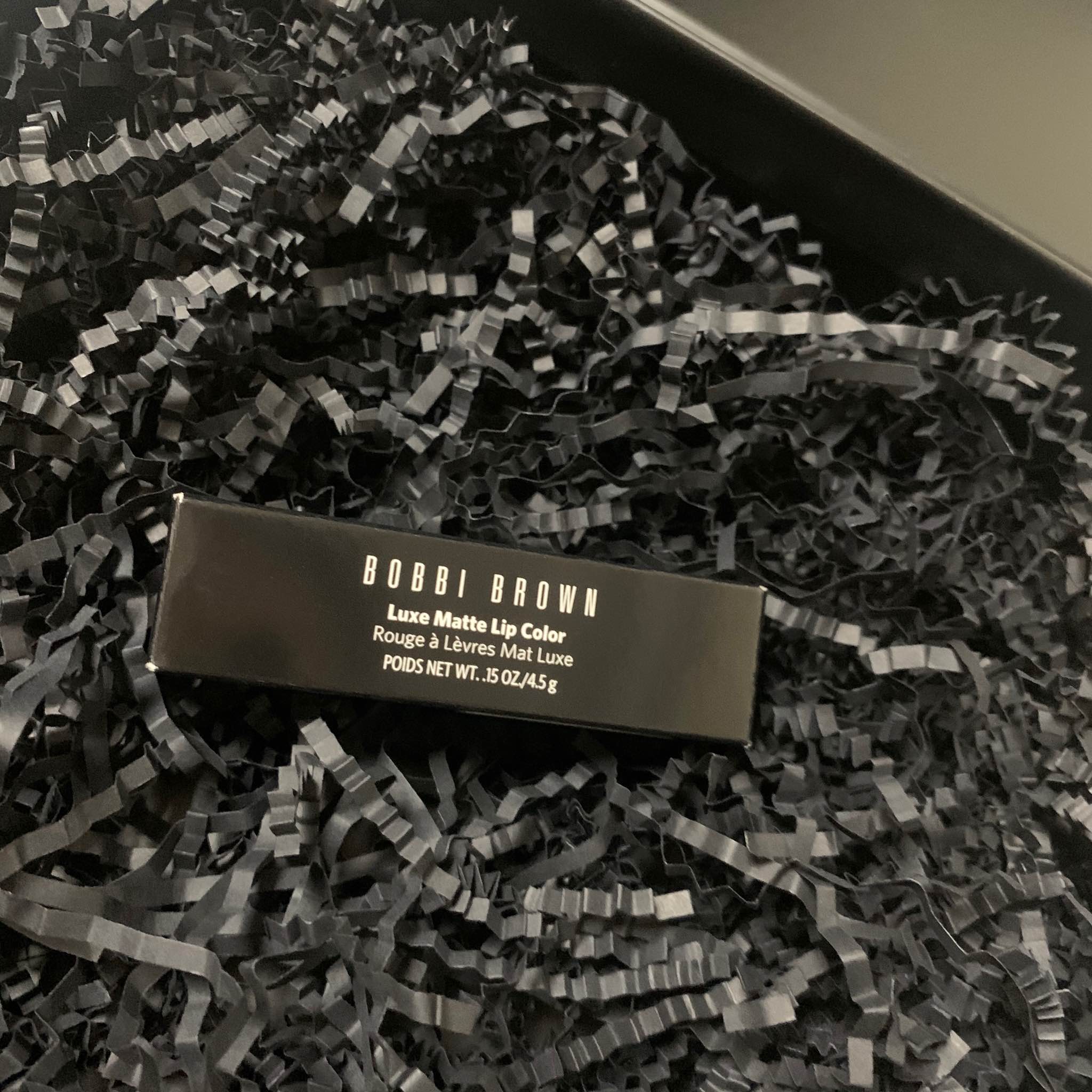 芭比波朗唇膏黑管,芭比波朗奢金唇膏莹亮和哑光区别