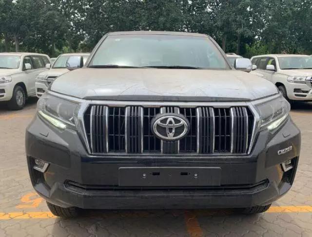 2023款丰田霸道柴油版全新车,全新2020款丰田霸道售价