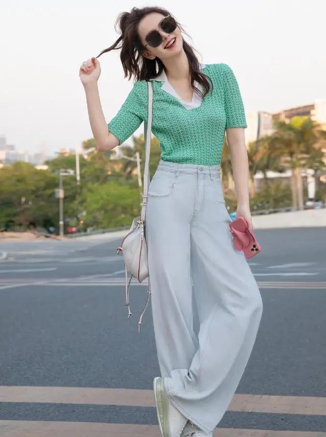 微胖女人穿T恤时,要记住“4不要”,不然显胖还显矮,很没气质