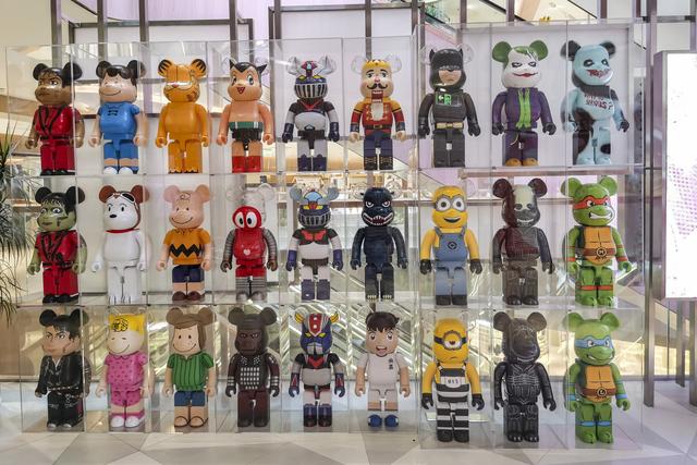 一个玩具熊凭啥炒到上百万,一玩具熊被炒至天价