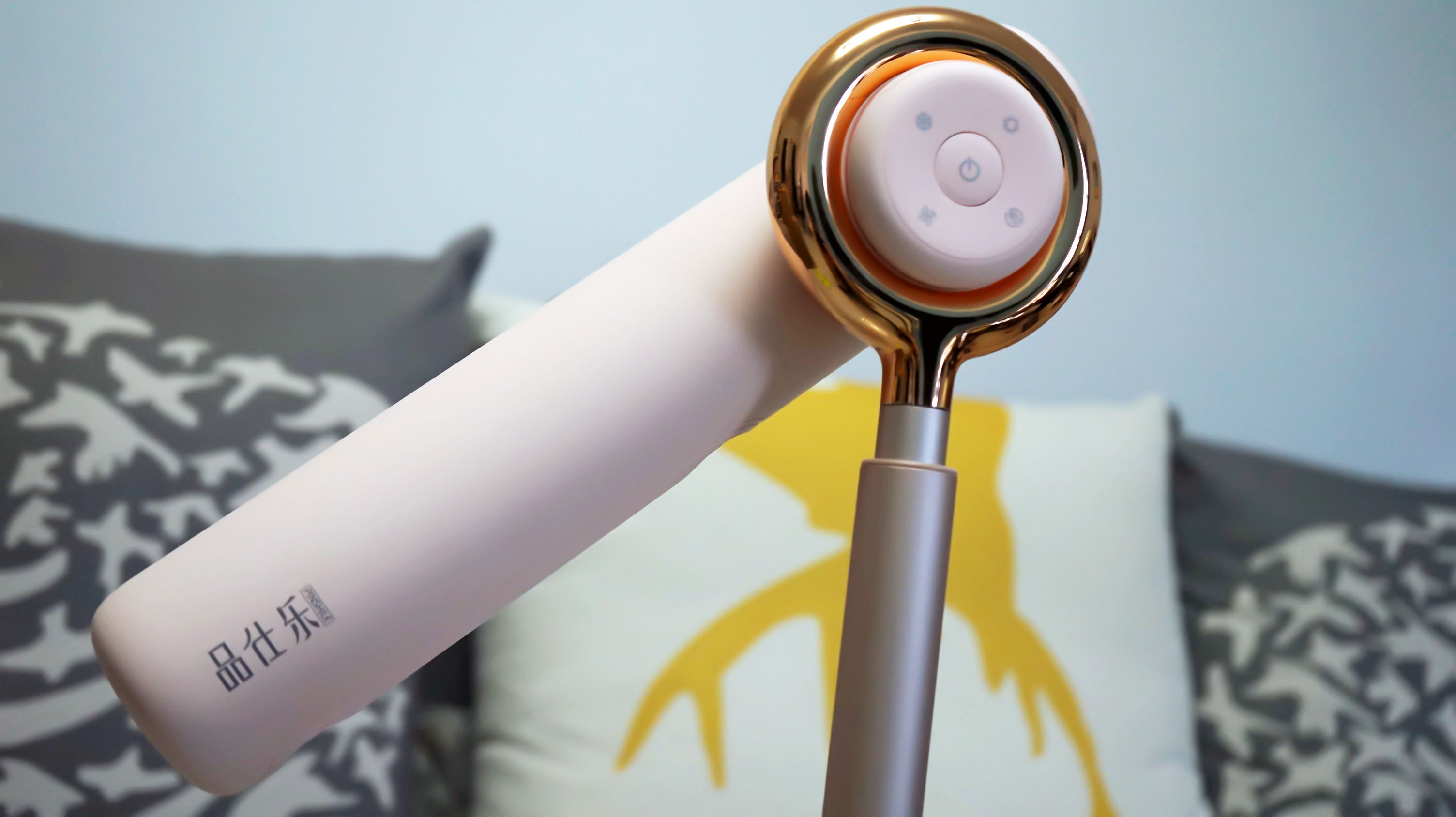 比戴森高档很多的吹风机,比戴森性价比高的电吹风