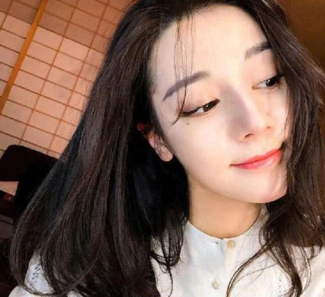 脸上这3个地方长痣女人,女生脸上有痣代表有男朋友吗