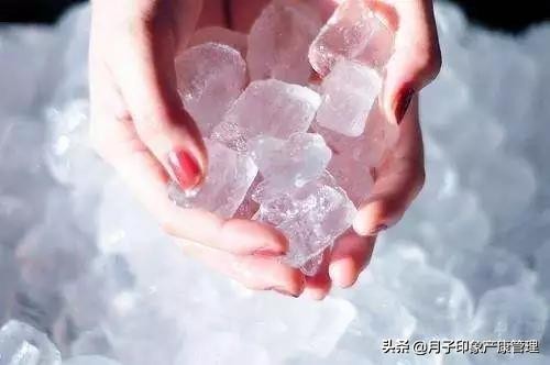 断奶时涨奶，这个方法你必须要知道！