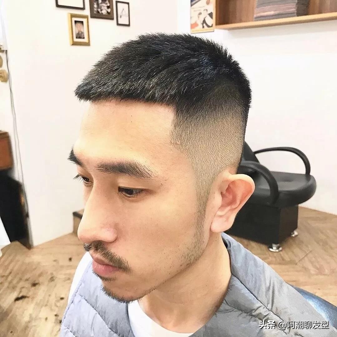 夏天适合胖胖的男生短发型免打理,3款清爽显帅气的男士短发造型