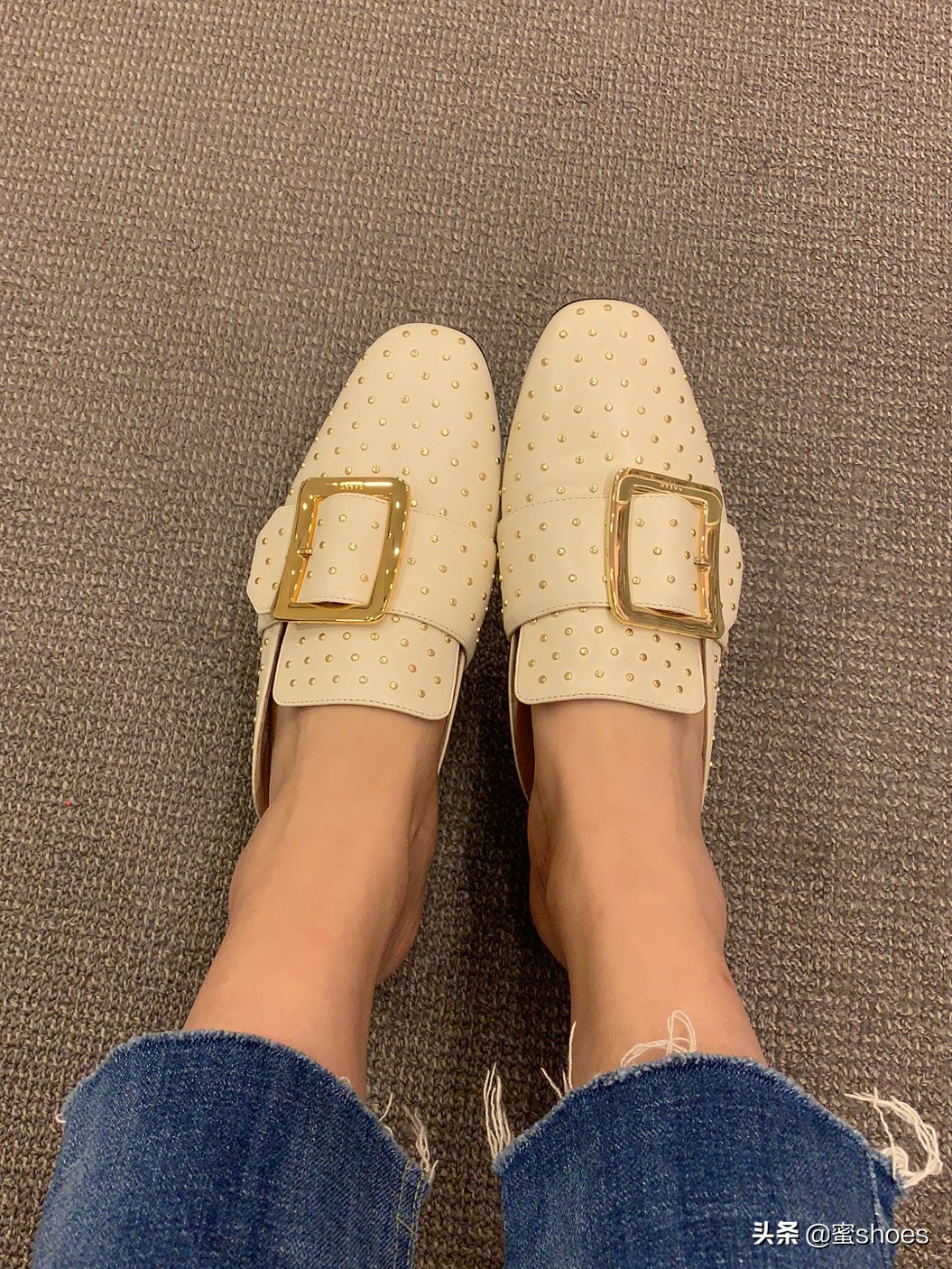 女士气质中跟鞋软皮,女士气质中跟鞋30岁