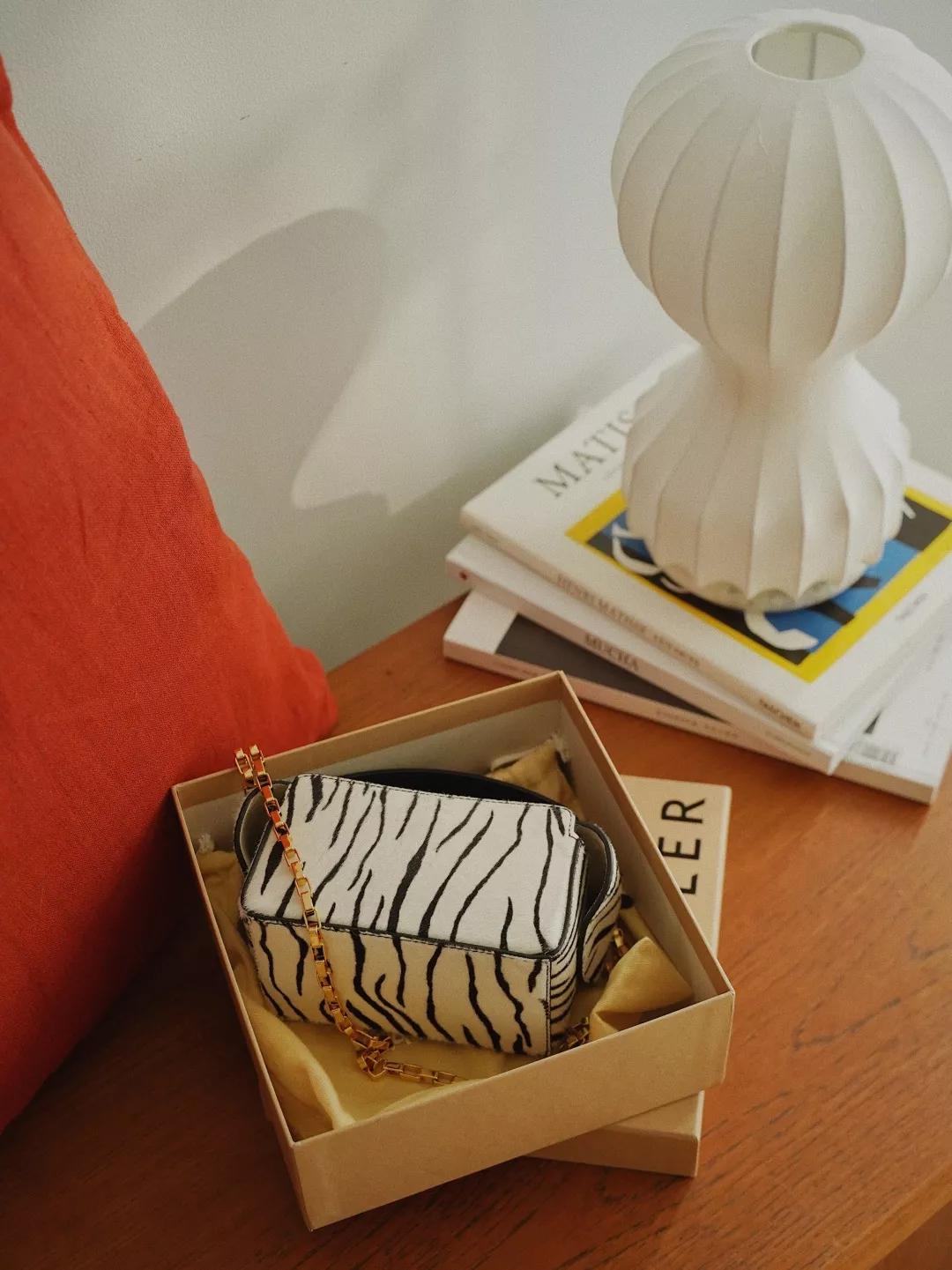 为自己的单纯买单吸取教训,为小众爱好买单