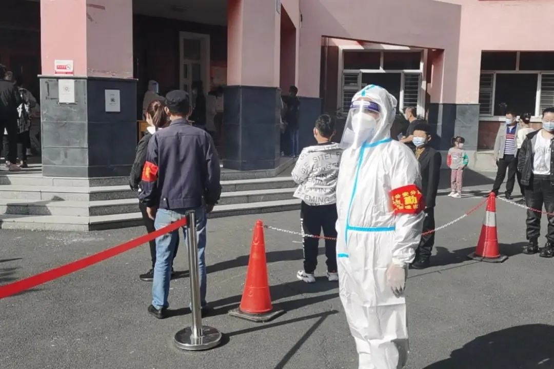 有一种深情叫做守候歌曲,有一种深情叫做相依为命