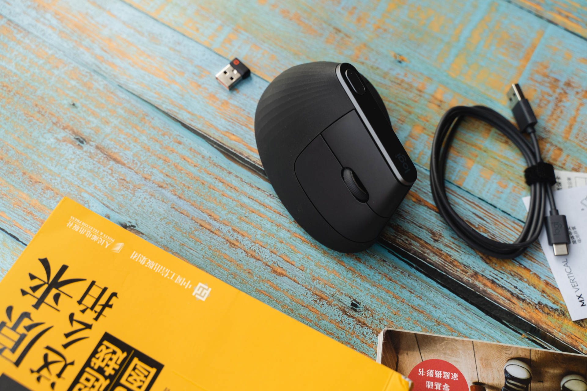 罗技mxvertical按键的功能,罗技mxvertical垂直鼠标拆解