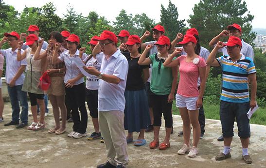 高校女生送快递,女生因没电脑被室友“嘲笑”