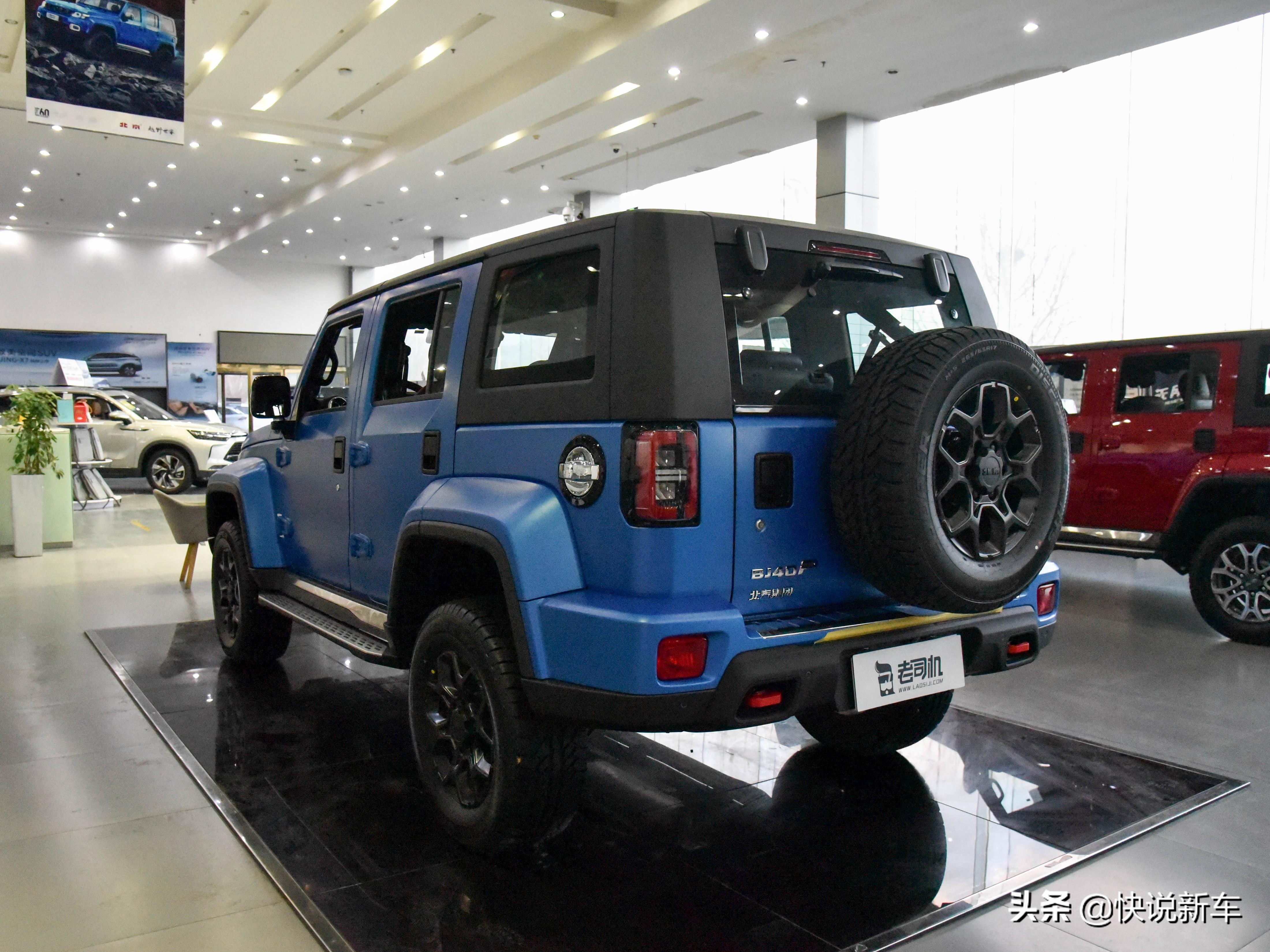 bj40自动四驱四门,三把锁六座越野车