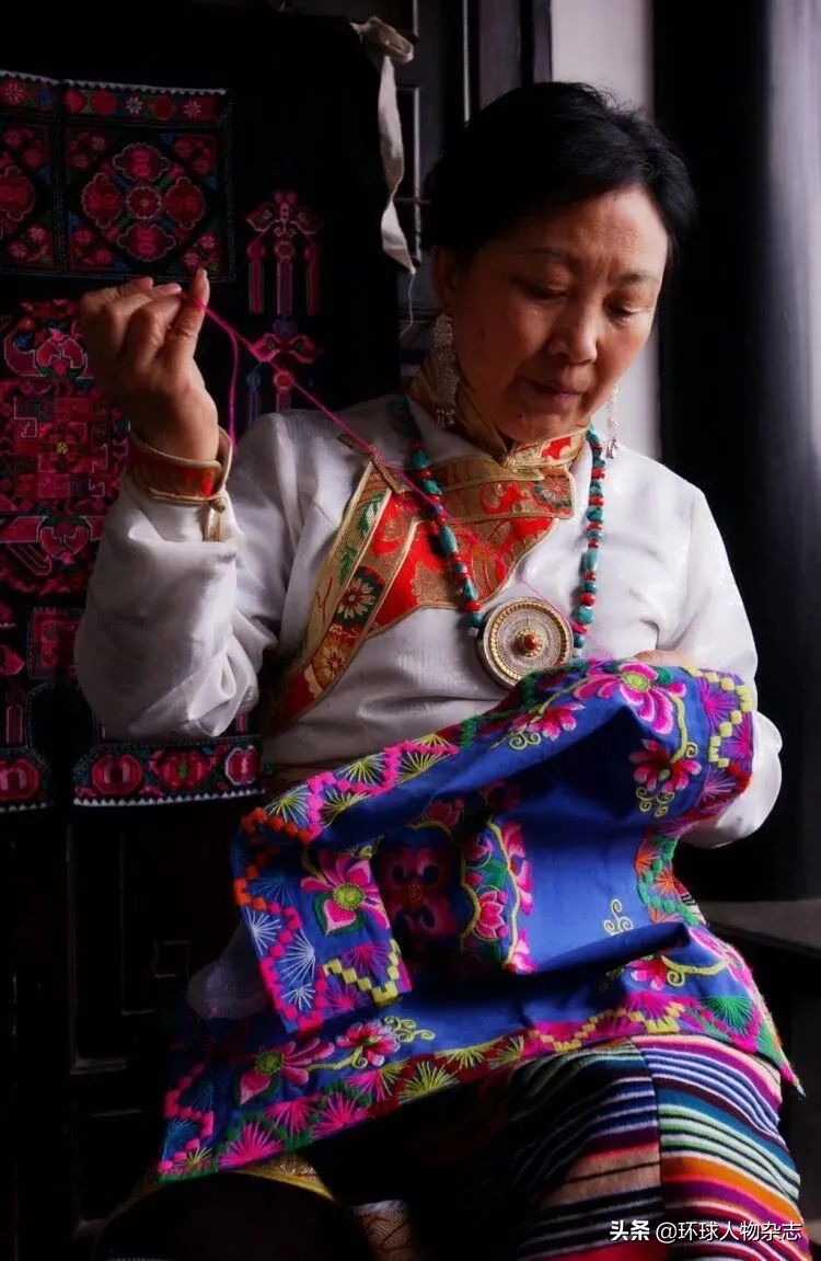 60岁大妈靠一根针赚800万,60岁大妈靠一根针3天赚120万