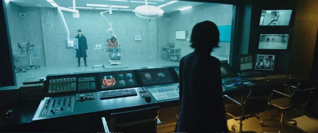 片长125分钟，拳拳到肉！韩国《新世界》导演的新片，质量又很高