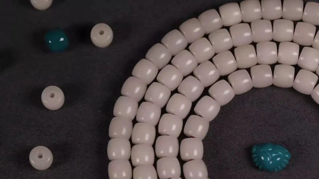 文玩几十块钱的能盘吗,十几块的文玩盘起来竟然也很好看