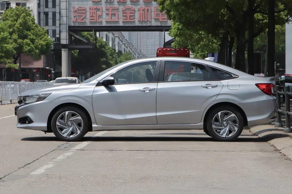 凌派1.0排量油耗10.7是什么原因,凌派2013款1.8l自动豪华版油耗多少