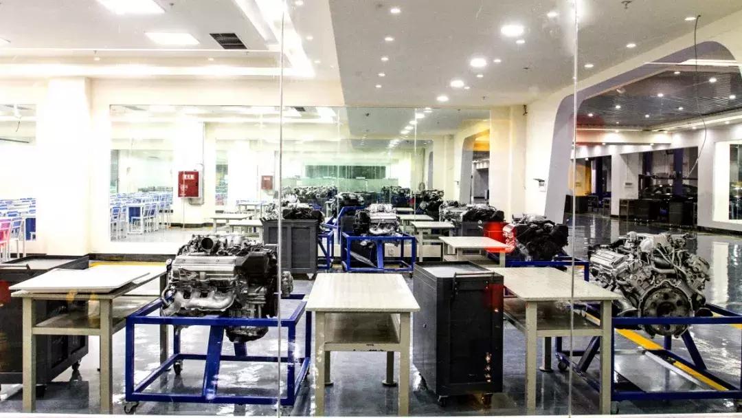 国内最大的新能源汽车实训设备,汽车实训基地