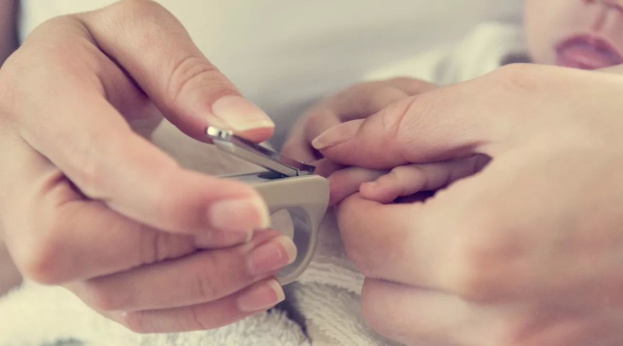 老人剪指甲用的剪刀,老人指甲剪带放大镜