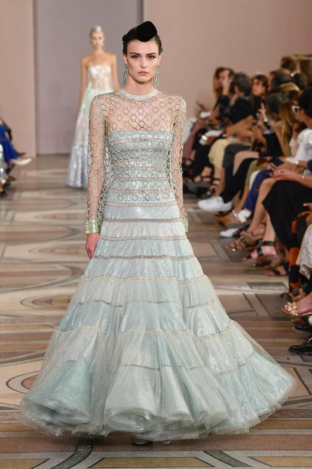 优雅不是炫耀,阿玛尼高定装