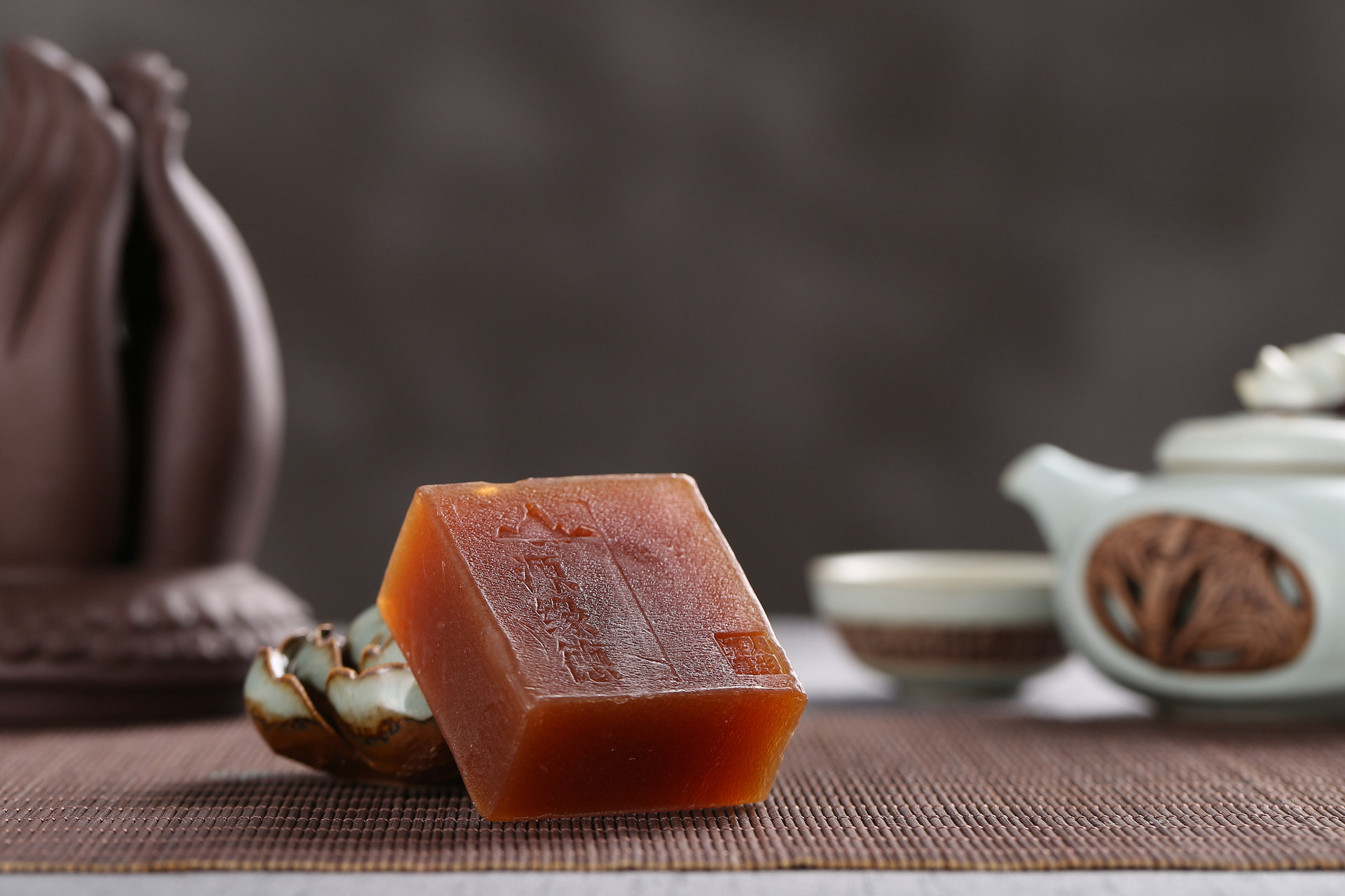 小孩有头虱可以用醋洗吗,女儿长头虱家里如何消毒